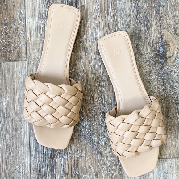 H&M Shoes - H&M nude weaved slides